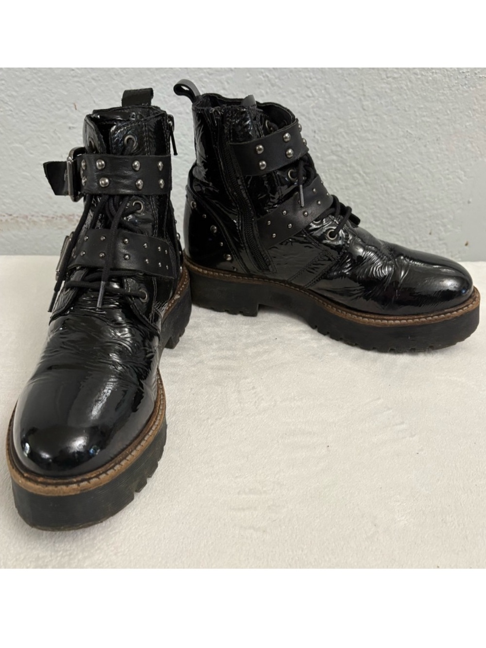 Pajar Black Patent Combat Boots with Studded Straps Lace Up Zip Ankle Size 6.5